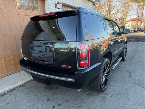 2011 GMC Yukon Denali