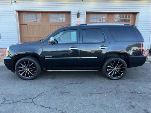 2011 GMC Yukon Denali