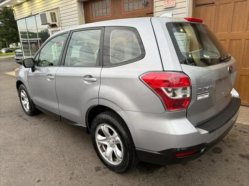 2016 Subaru Forester 2.5i