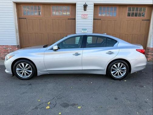 2014 INFINITI Q50 Premium