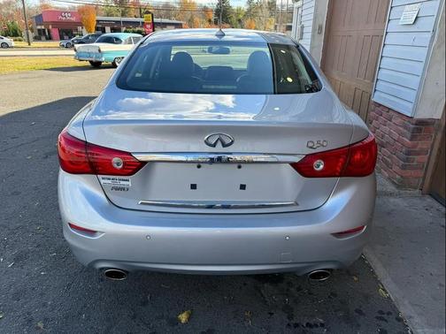 2014 INFINITI Q50 Premium