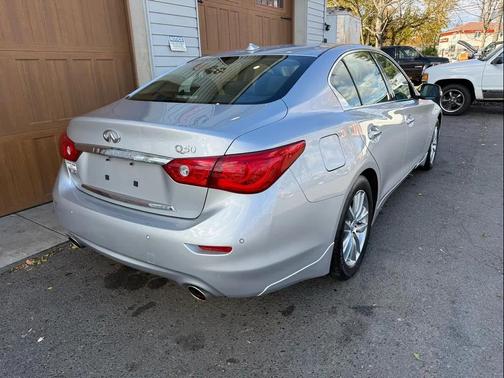 2014 INFINITI Q50 Premium