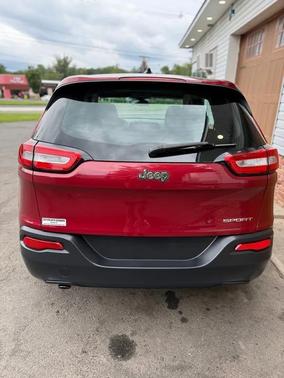 2014 Jeep Cherokee Sport