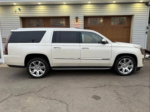 2015 Cadillac Escalade ESV Luxury