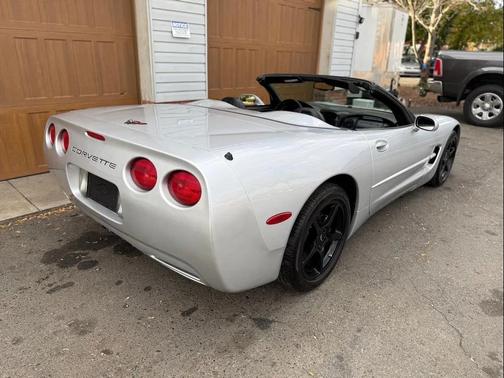 2002 Chevrolet Corvette Base