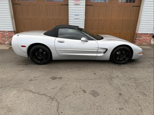 2002 Chevrolet Corvette Base
