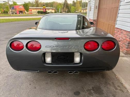 2003 Chevrolet Corvette Base
