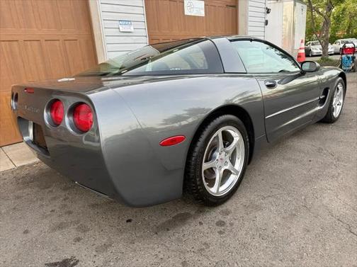 2003 Chevrolet Corvette Base