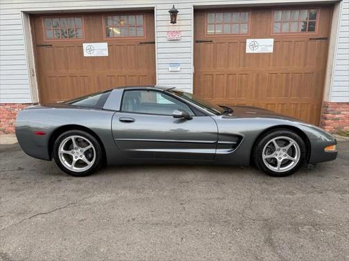 2003 Chevrolet Corvette Base