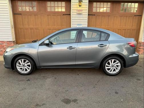 2013 Mazda Mazda3 i Touring