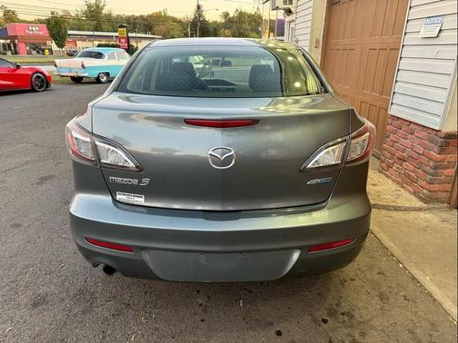 2013 Mazda Mazda3 i Touring