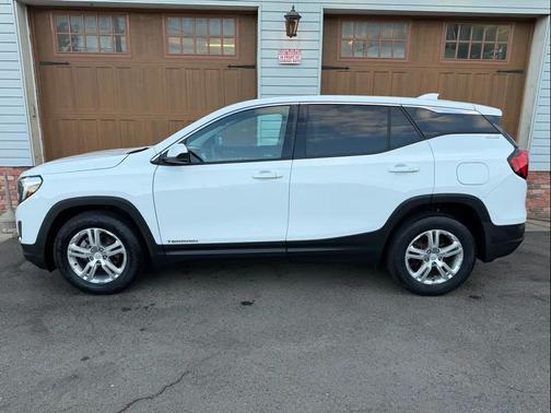 Summit White 2018 GMC Terrain SLE