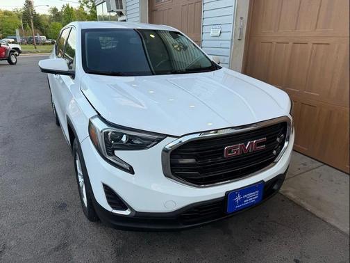 Summit White 2018 GMC Terrain SLE
