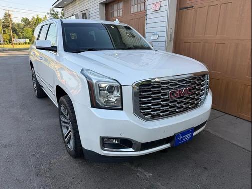White 2018 GMC Yukon Denali