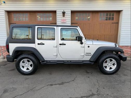 2012 Jeep Wrangler Unlimited Sport