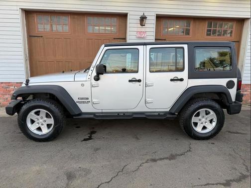 2012 Jeep Wrangler Unlimited Sport