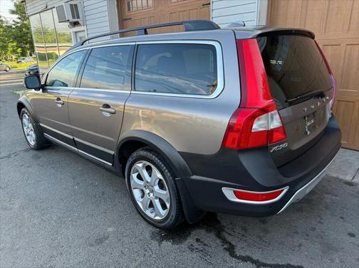 2010 Volvo XC70 T6