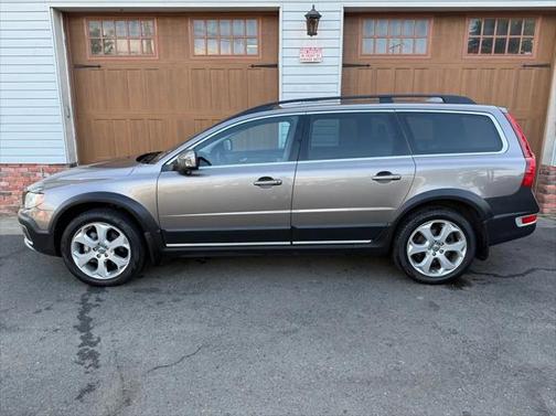2010 Volvo XC70 T6