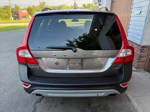 2010 Volvo XC70 T6