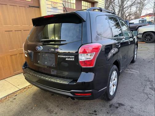2014 Subaru Forester 2.5i Touring