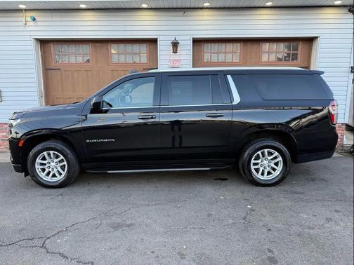 2021 Chevrolet Suburban LS