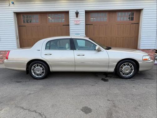 2008 Lincoln Town Car Signature