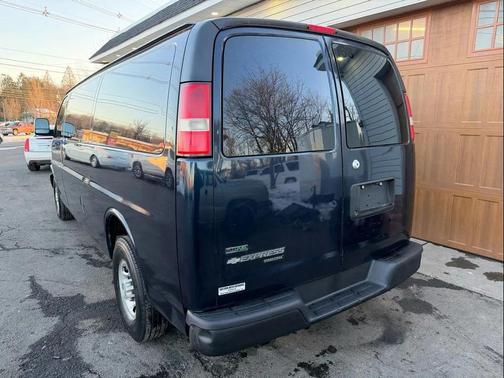 2011 Chevrolet Express 2500 Work Van