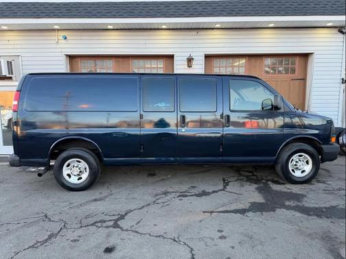 2011 Chevrolet Express 2500 Work Van