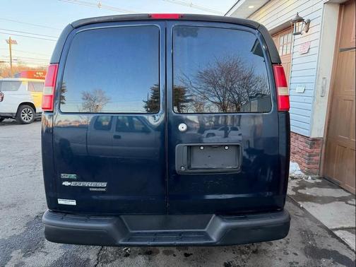 2011 Chevrolet Express 2500 Work Van