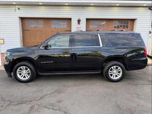 Black 2019 Chevrolet Suburban LT