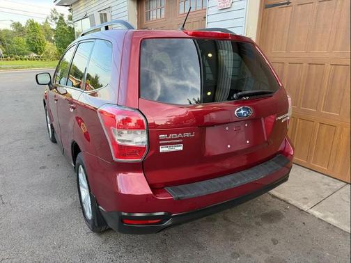 Venetian Red Pearl 2015 Subaru Forester 2.5i Premium