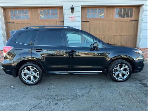 2017 Subaru Forester 2.5i Touring
