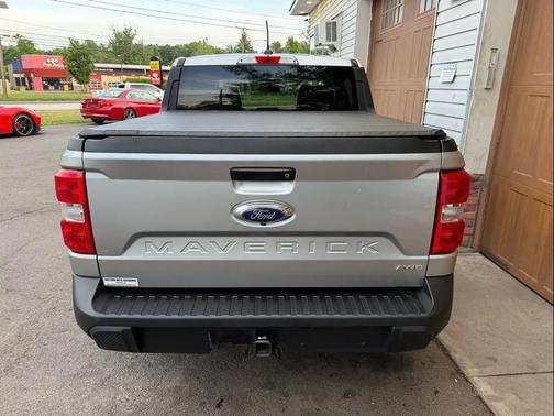 Iconic Silver Metallic 2022 Ford Maverick XL