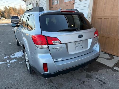 2014 Subaru Outback 2.5i Premium