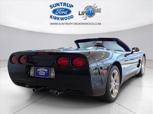 2003 Chevrolet Corvette 