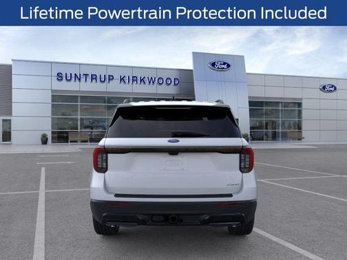 Star White 2026 Ford Explorer ST-Line