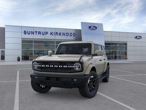 Desert Sand 2026 Ford Bronco Outer Banks