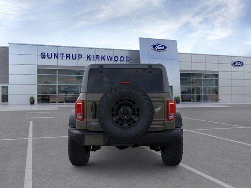 Gray 2026 Ford Bronco Big Bend