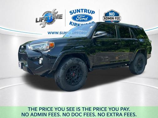 Midnight Black Metallic 2019 Toyota 4Runner SR5 Premium