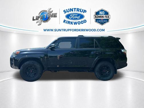 Midnight Black Metallic 2019 Toyota 4Runner SR5 Premium