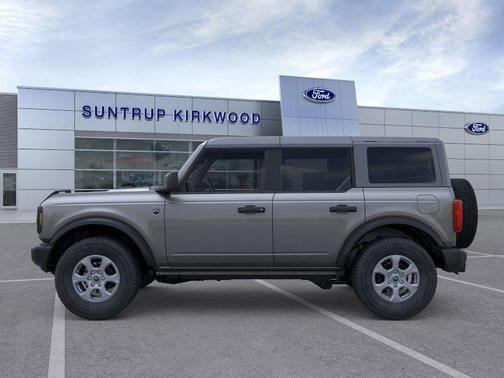 Carbonized Gray Metallic 2026 Ford Bronco Big Bend