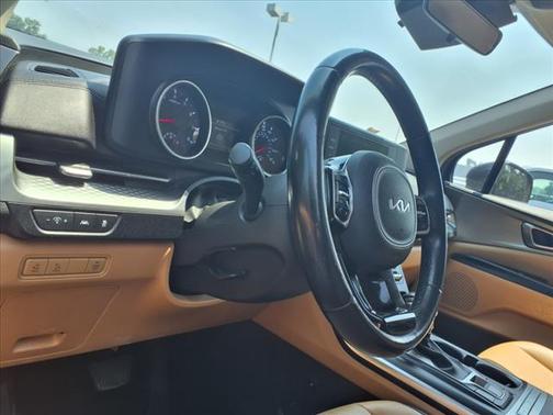 2022 Kia Carnival LXS