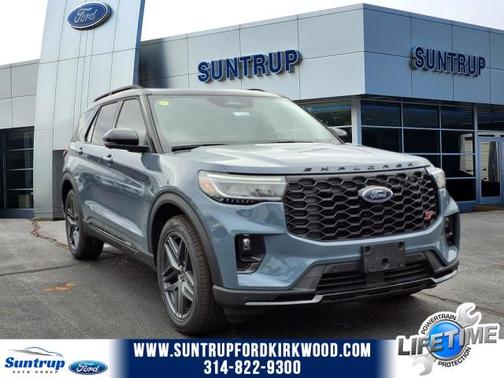 2025 Ford Explorer ST