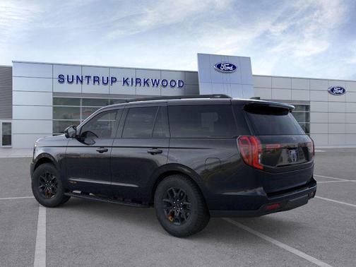 Agate Black Metallic 2026 Ford Expedition Tremor