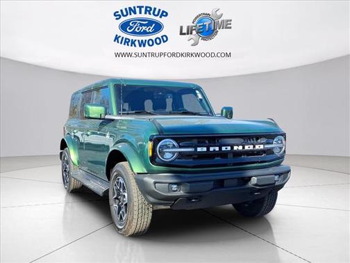 2025 Ford Bronco Outer Banks