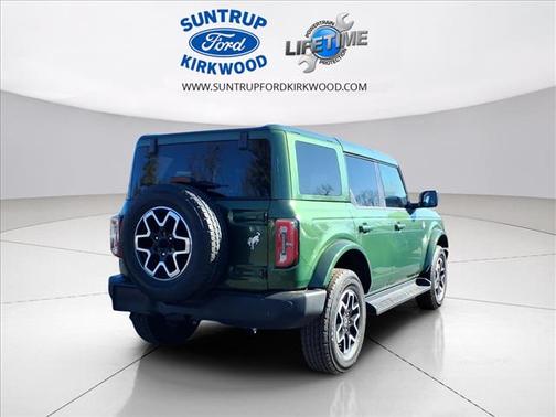 2025 Ford Bronco Outer Banks