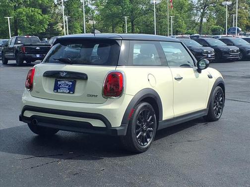 2023 MINI Hardtop Signature
