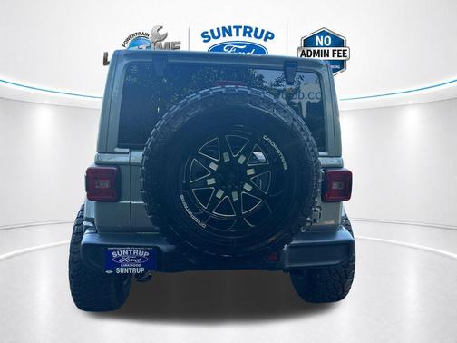 Billet Silver Metallic Clearcoat 2020 Jeep Wrangler Unlimited Sahara