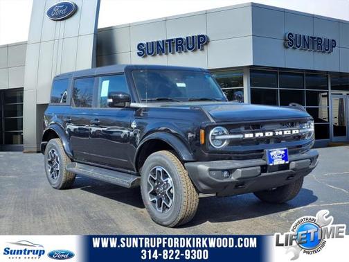 2025 Ford Bronco Outer Banks