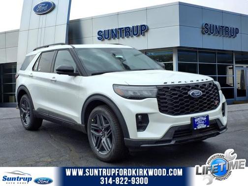 2025 Ford Explorer ST